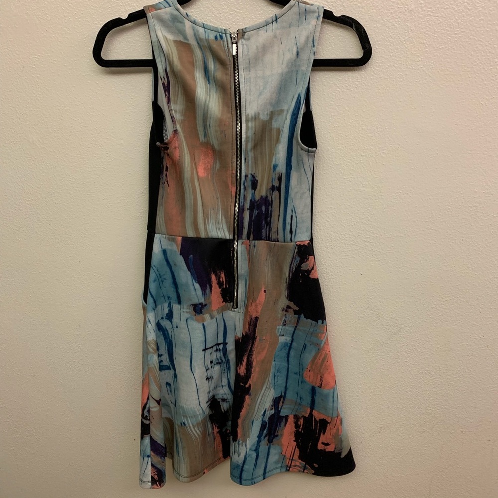Patterned A-Line Dress - Picture 5 of 6